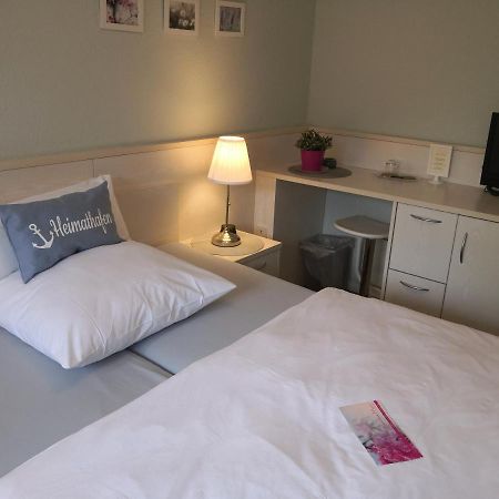 Hotel Garni Haus Am Meer Neuharlingersiel Esterno foto