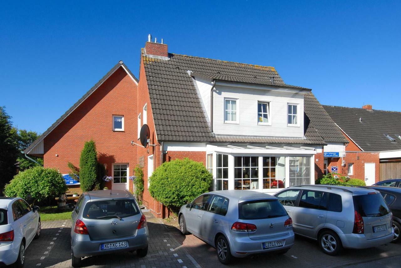 Hotel Garni Haus Am Meer Neuharlingersiel Esterno foto